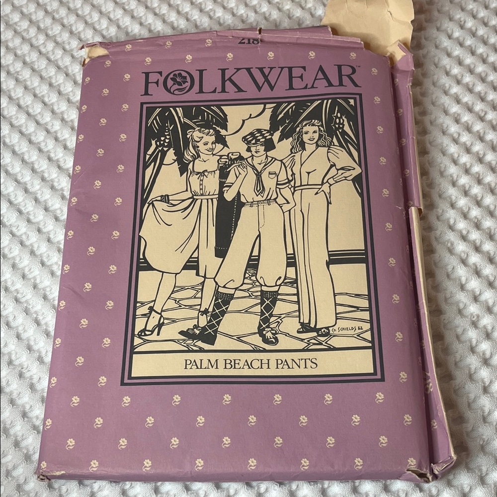 Folkwear Ethnic Patterns Set - Picture 2 of 9